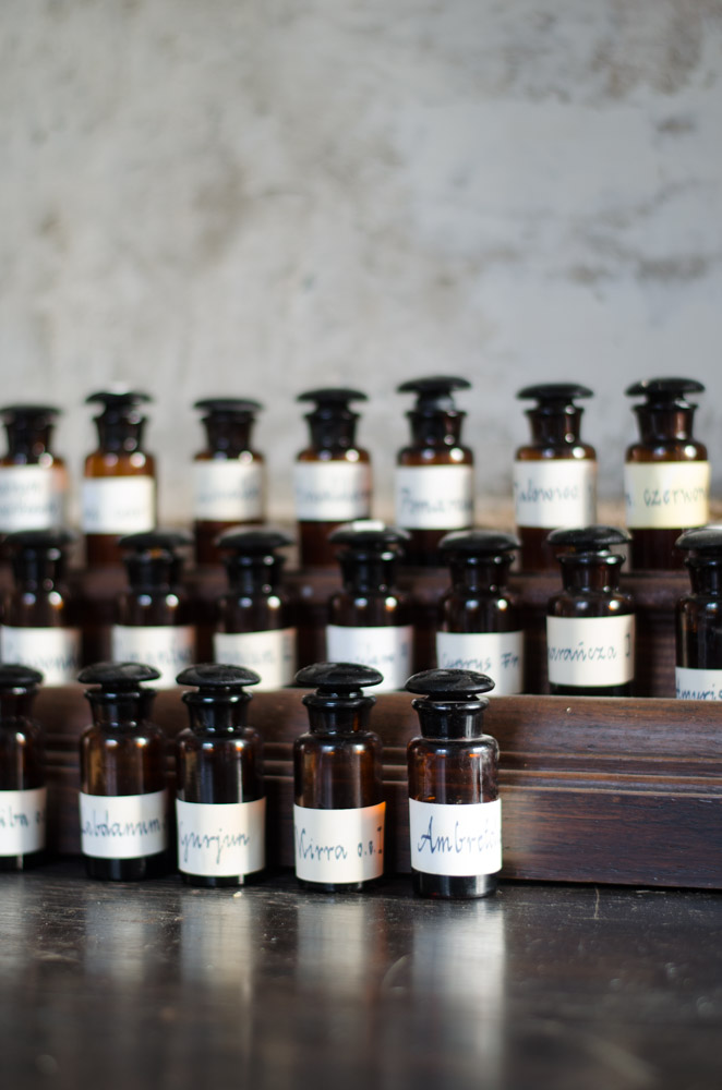 Olejek eteryczny a zapachowy – jak to rozróżniać i co z tego wynika